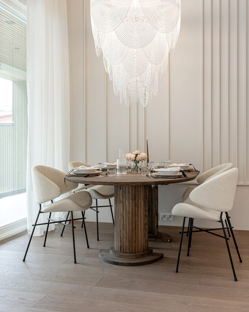 Timberwise-parkettilattia-biscuitgrey-ruokasali