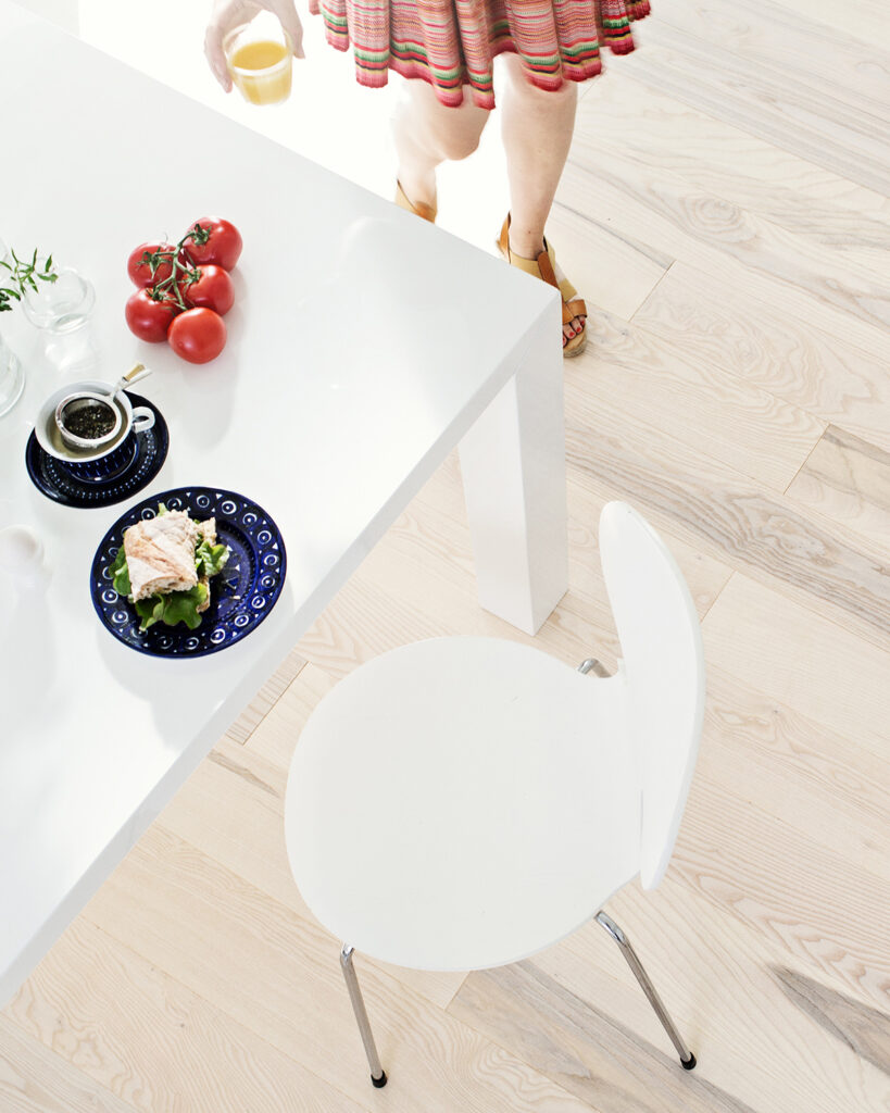 Timberwise-parkettilattia-snowwhite-aamupala